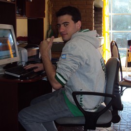 NICOLÁS SCHIAVONI